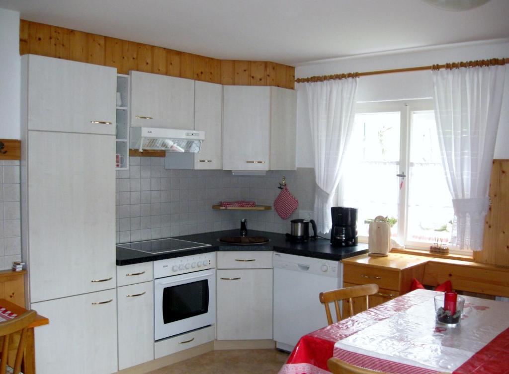 Haus Klinger Apartman Gaschurn Szoba fotó